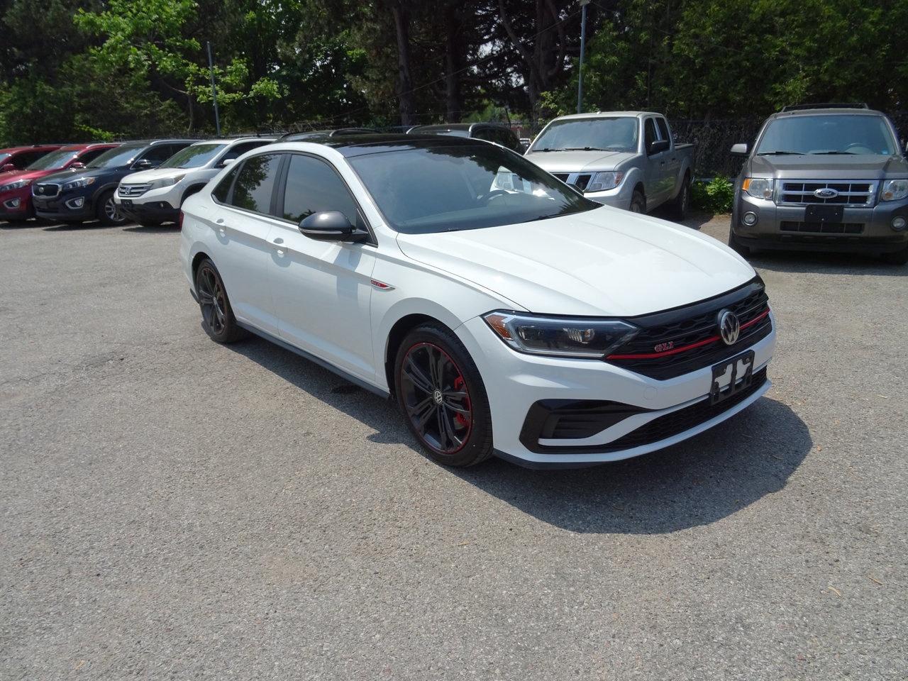 2019 Volkswagen Jetta GLI - Photo #4