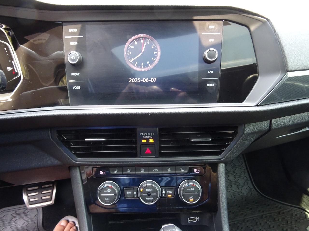 2019 Volkswagen Jetta GLI - Photo #17