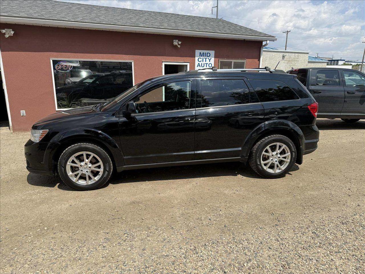 Used 2014 Dodge Journey SXT for sale in Saskatoon, SK