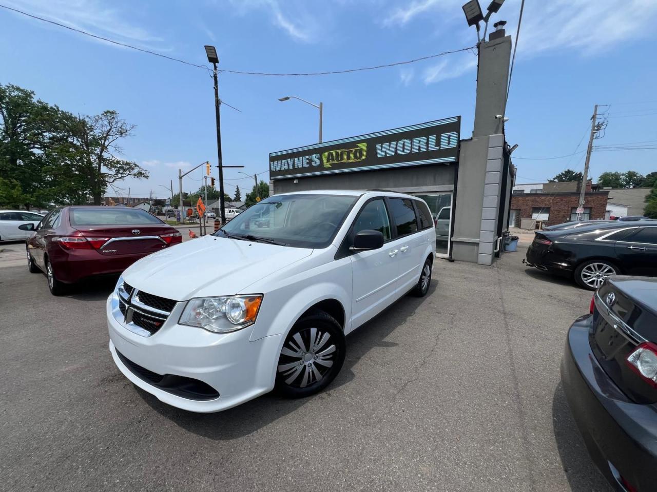 Used 2016 Dodge Grand Caravan SXT for sale in Hamilton, ON