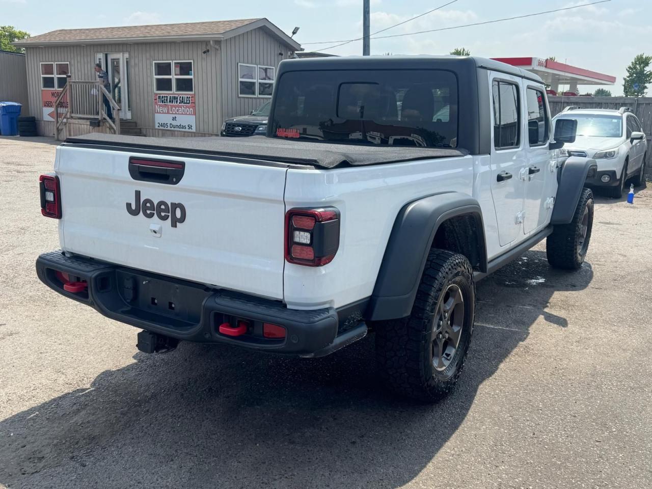 2020 Jeep Gladiator RUBICON, LEATHER, HARD TOP, LOADED, ONLY 68KMS - Photo #5