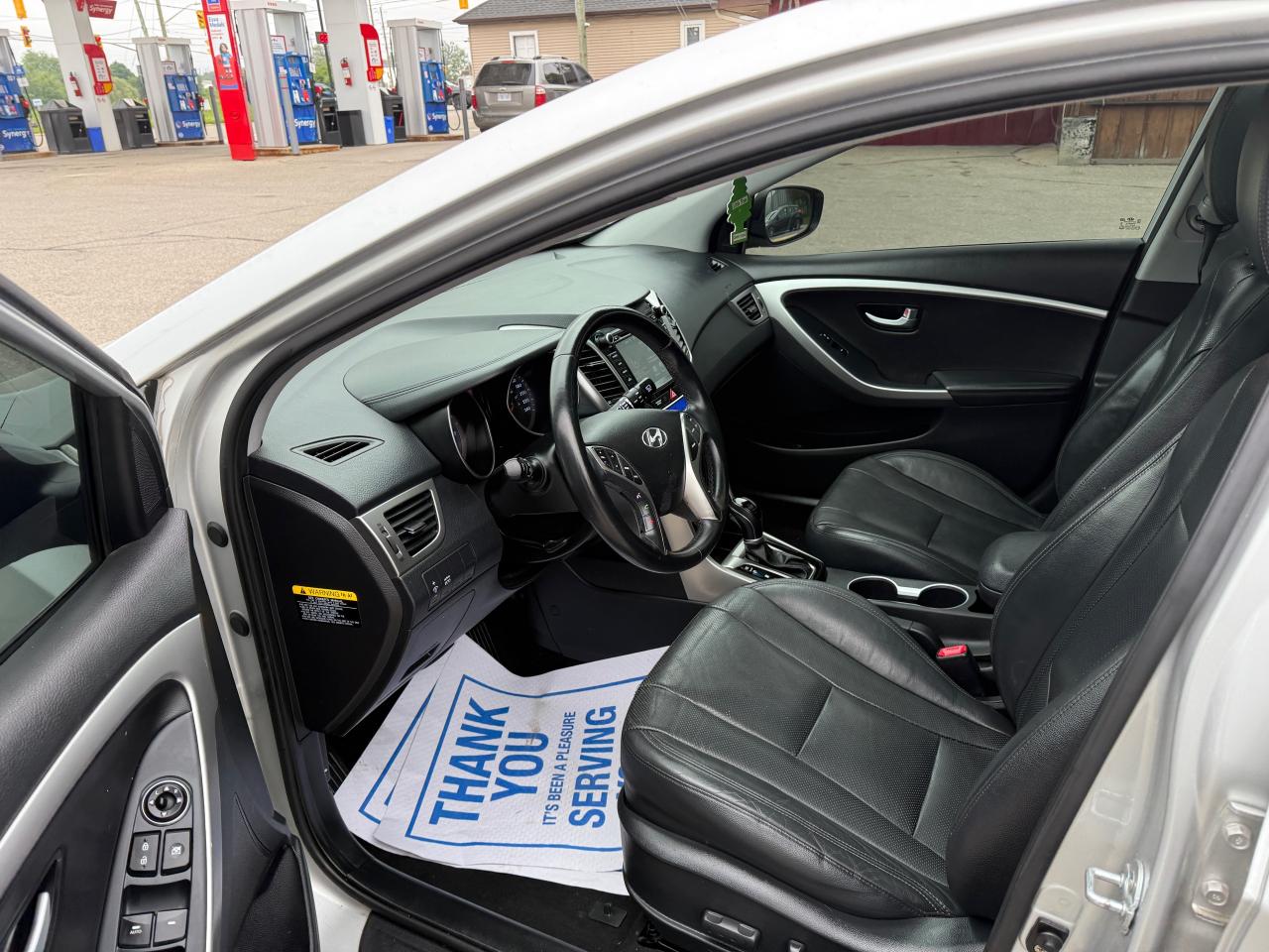 2016 Hyundai Elantra GT Limited panoramic roof heated seats navigation - Photo #11