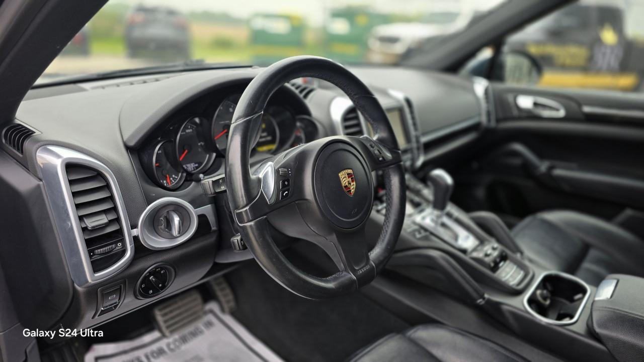 2014 Porsche Cayenne S - Photo #9