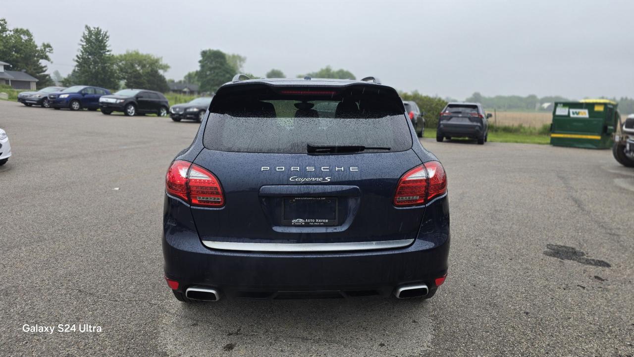 2014 Porsche Cayenne S - Photo #4