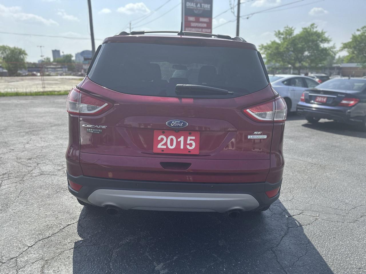 2015 Ford Escape SE - Photo #4