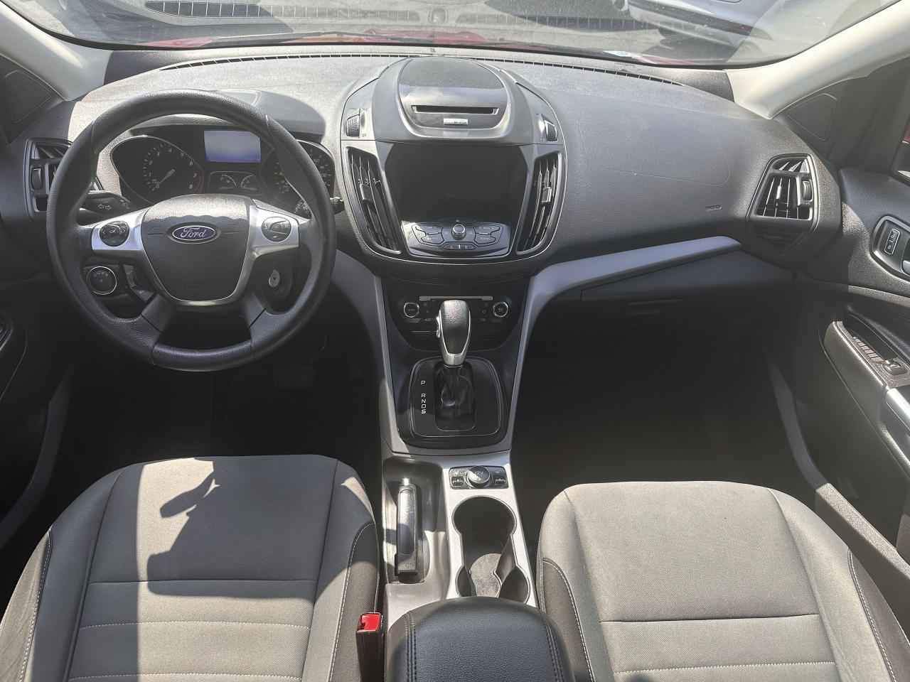 2015 Ford Escape SE - Photo #6