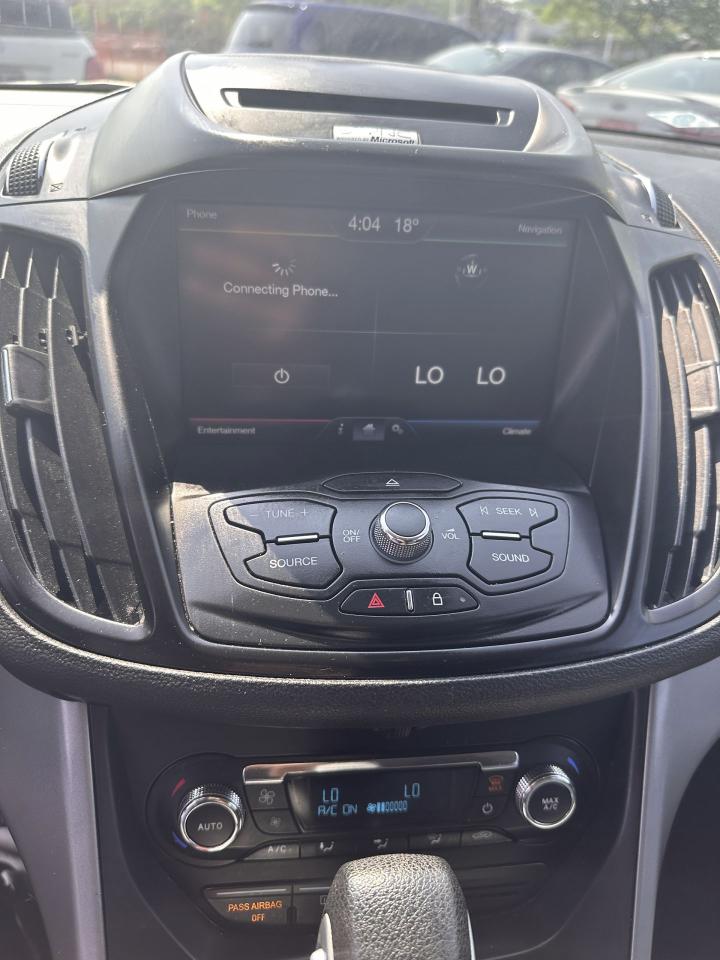 2015 Ford Escape SE - Photo #10