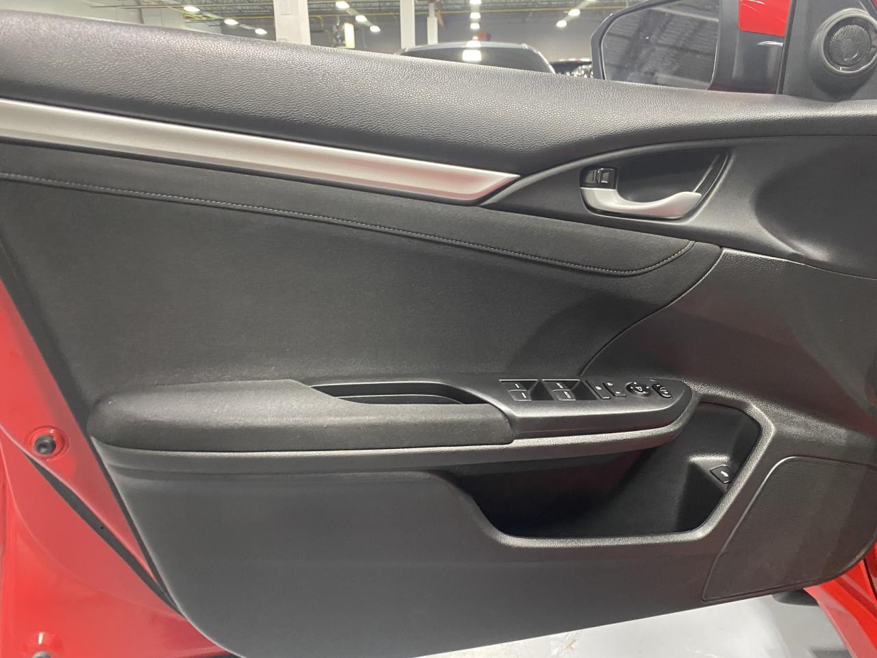 2018 Honda Civic EX-T - Photo #11