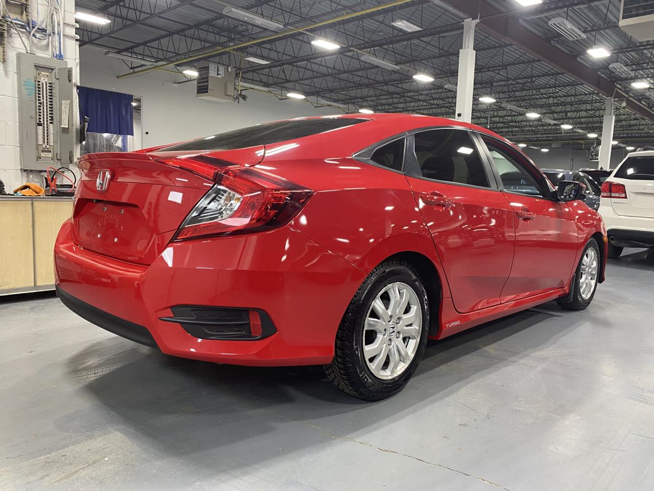 2018 Honda Civic EX-T - Photo #5