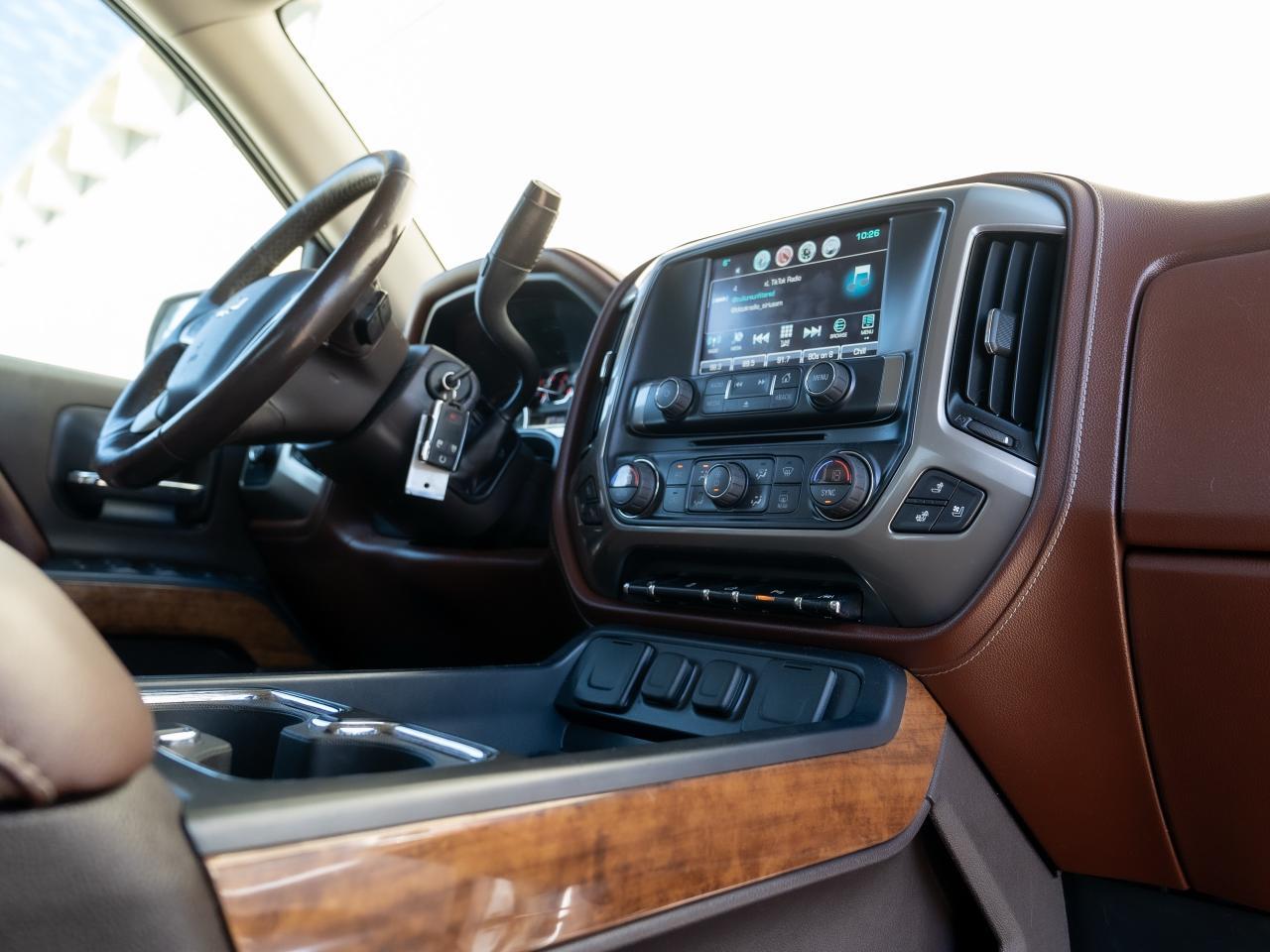 2017 Chevrolet Silverado 1500 High Country - Photo #9