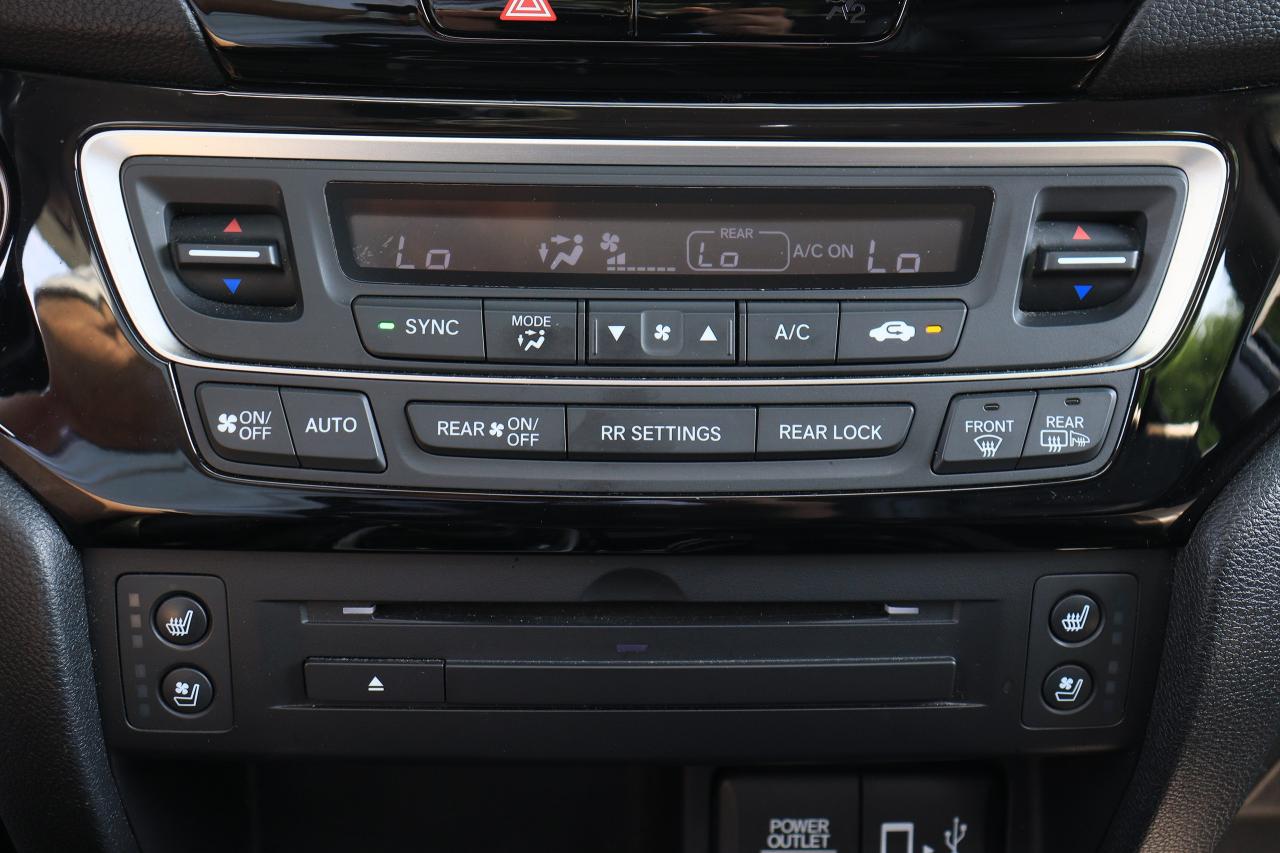 2017 Honda Ridgeline Touring | AWD | Leather | Roof | Nav | Cam | Tints Photo75