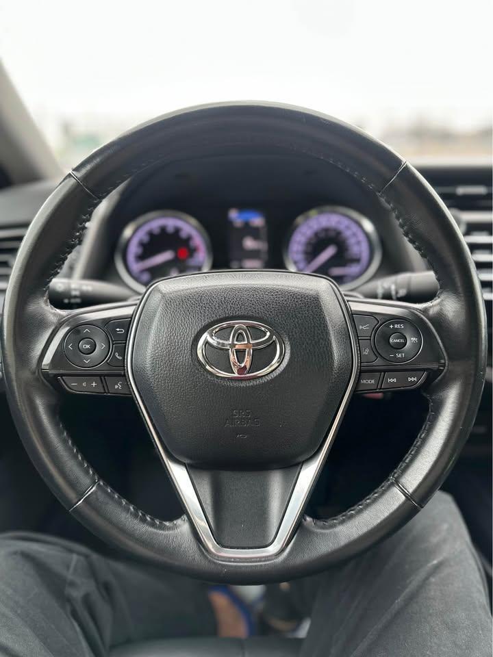 2019 Toyota Camry SE - Photo #8
