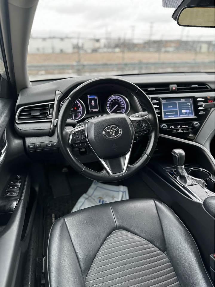 2019 Toyota Camry SE - Photo #7