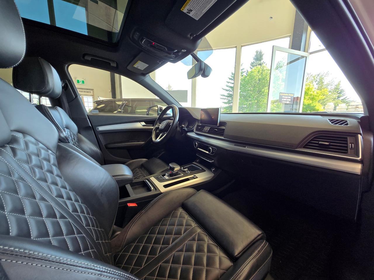 2018 Audi SQ5 Progressiv | ALL CREDIT ACCEPTED!! - Photo #11