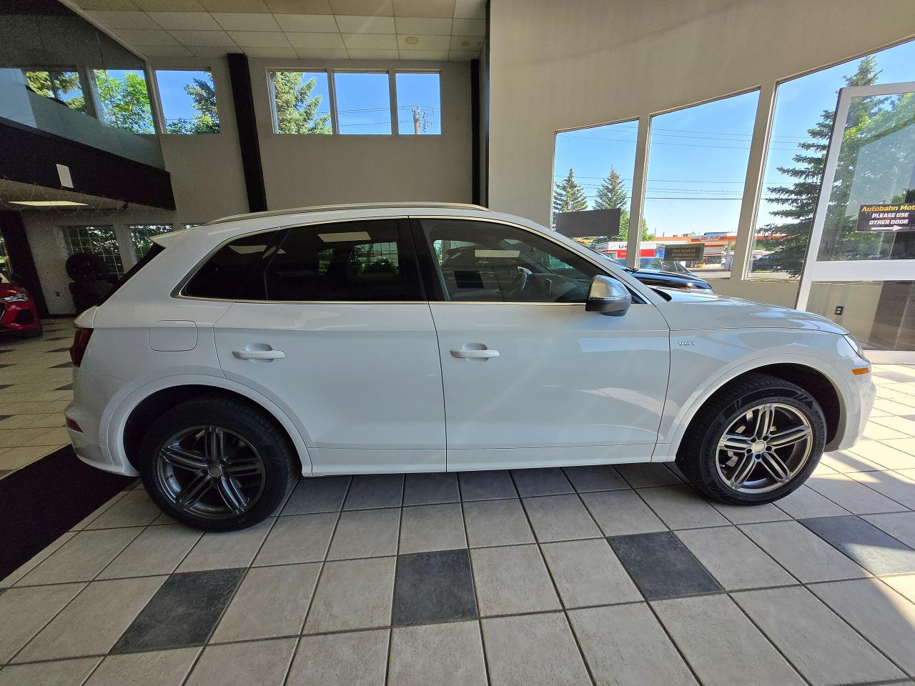 2018 Audi SQ5 Progressiv | ALL CREDIT ACCEPTED!! - Photo #8