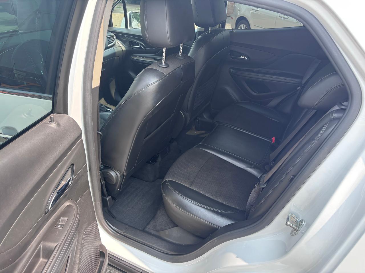 2019 Buick Encore GREAT PRICE EXTRA CLEAN! - Photo #12