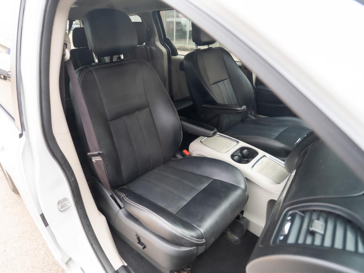 2018 Dodge Grand Caravan Crew Plus - Photo #16