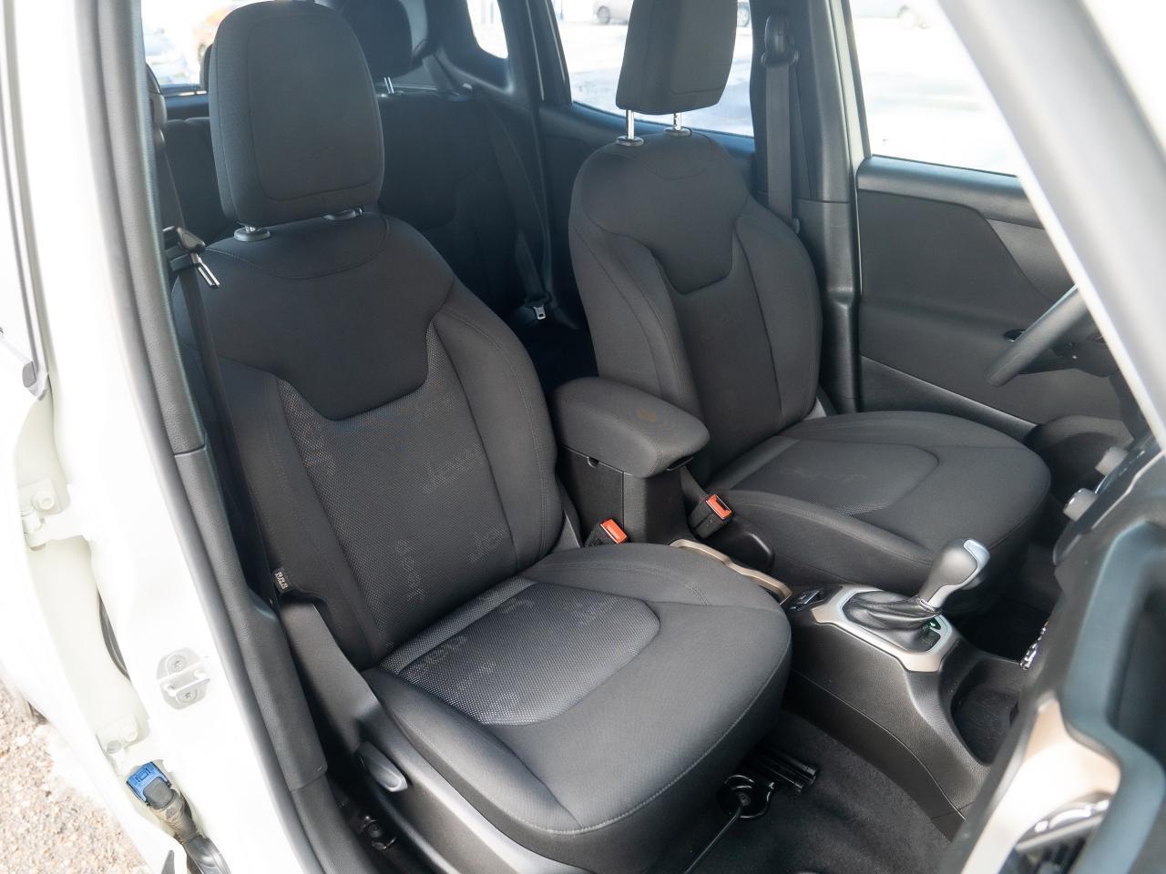 2017 Jeep Renegade Sport - Photo #19