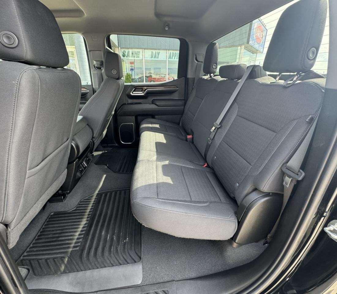 2023 Chevrolet Silverado 1500 4WD Crew Cab 147" LT Photo