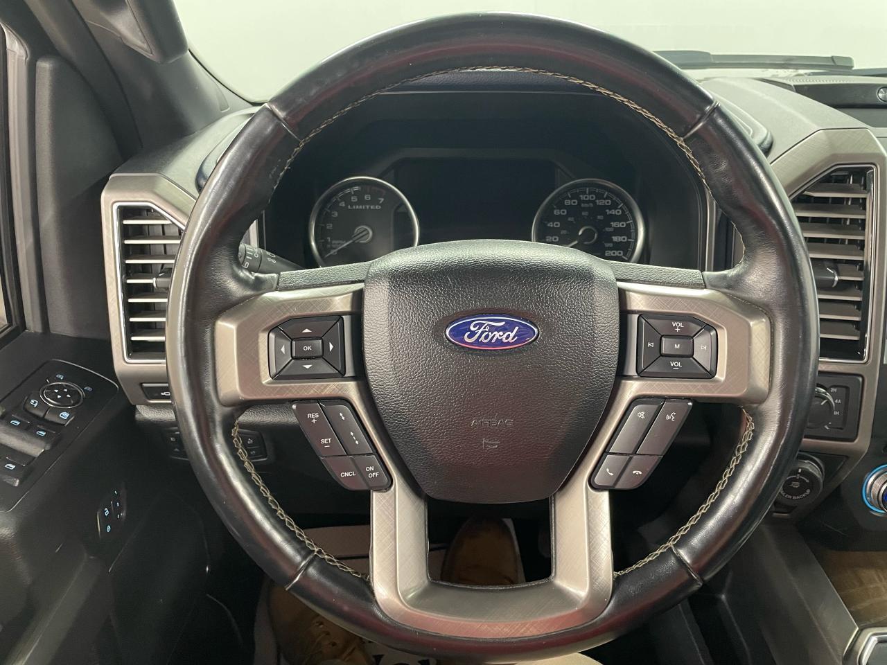 2018 Ford F-150 Limited 4WD SuperCrew 5.5' Box Photo14