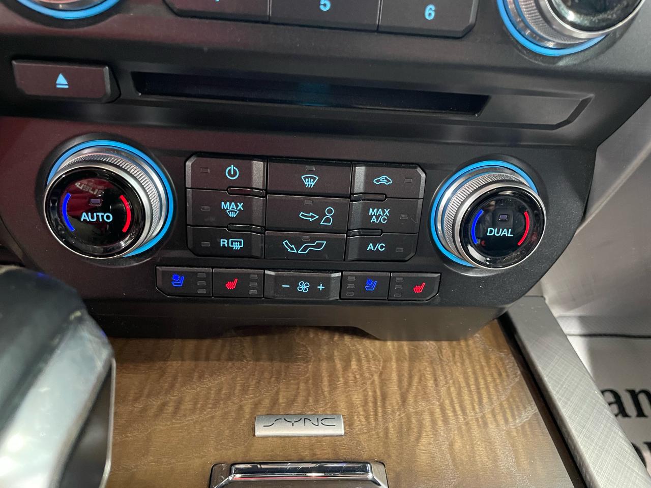 2018 Ford F-150 Limited 4WD SuperCrew 5.5' Box Photo22