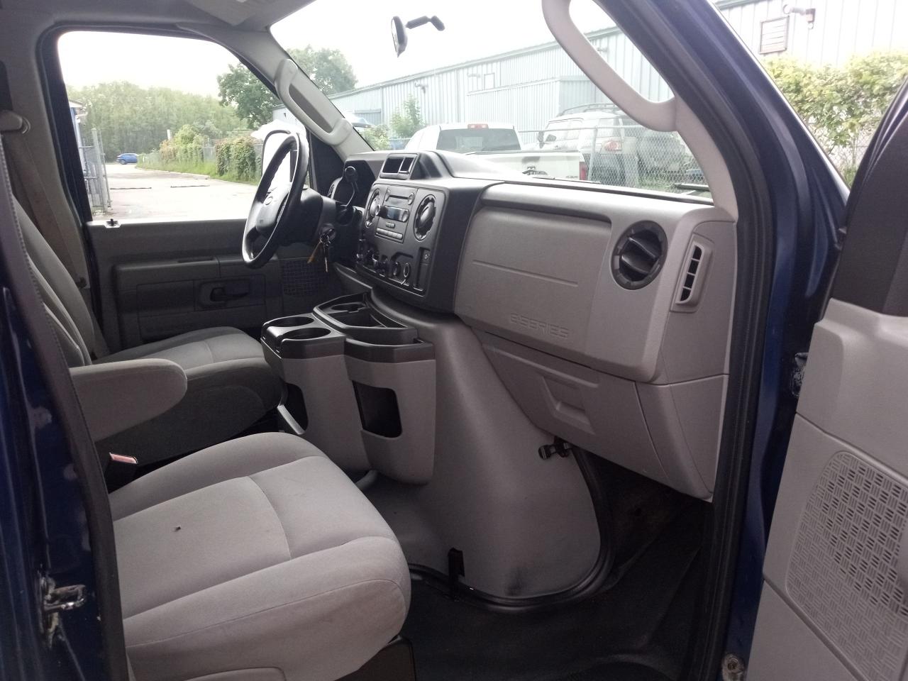 2012 Ford Econoline Commercial - Photo #10