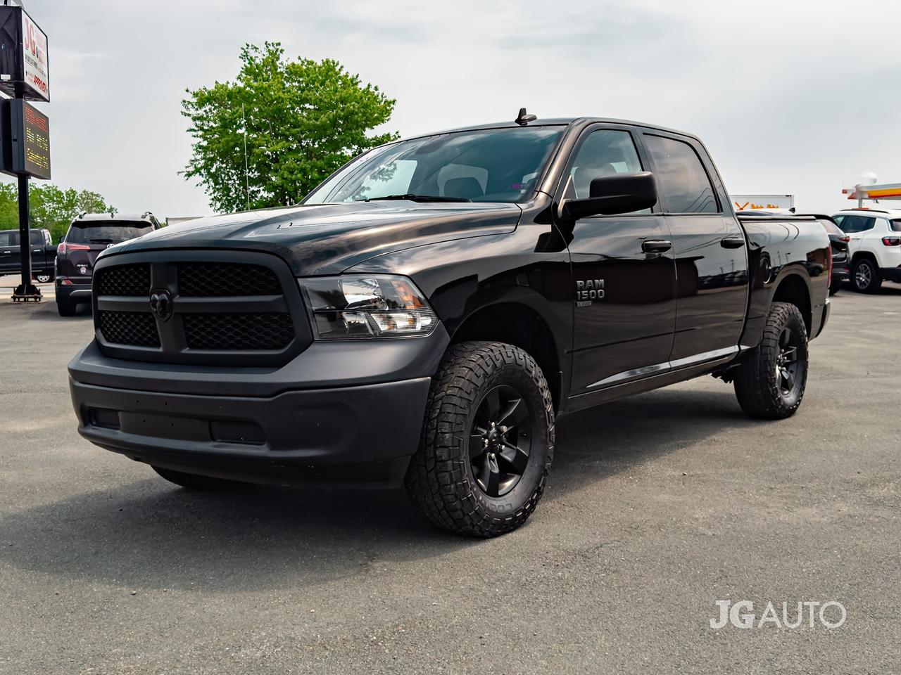 2023 RAM 1500 TRADESMAN 4X4 CREW CAB 5'7" BOX