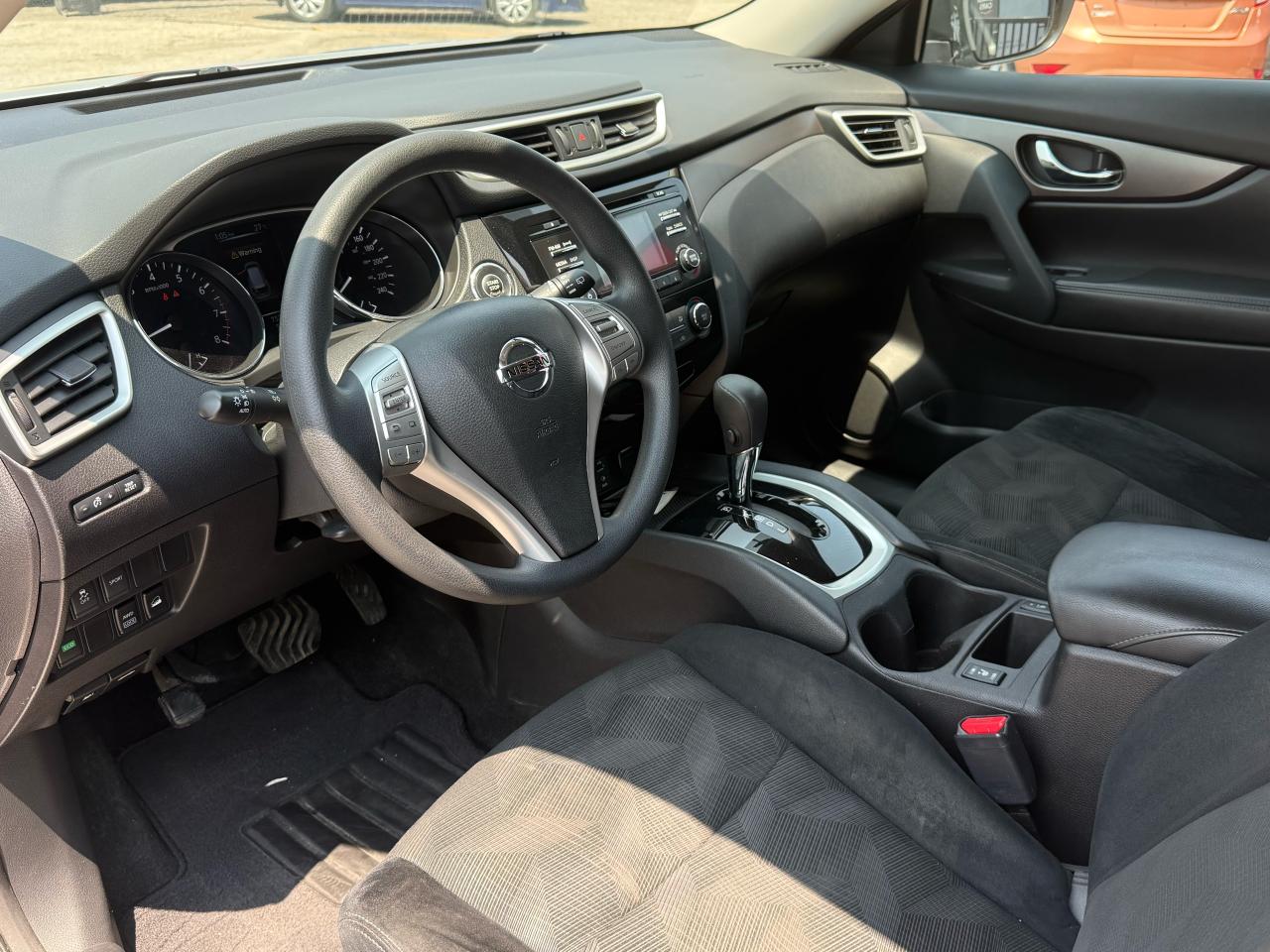 2015 Nissan Rogue SV | Backup Camera | Heated Seats | Sunroof - Photo #9