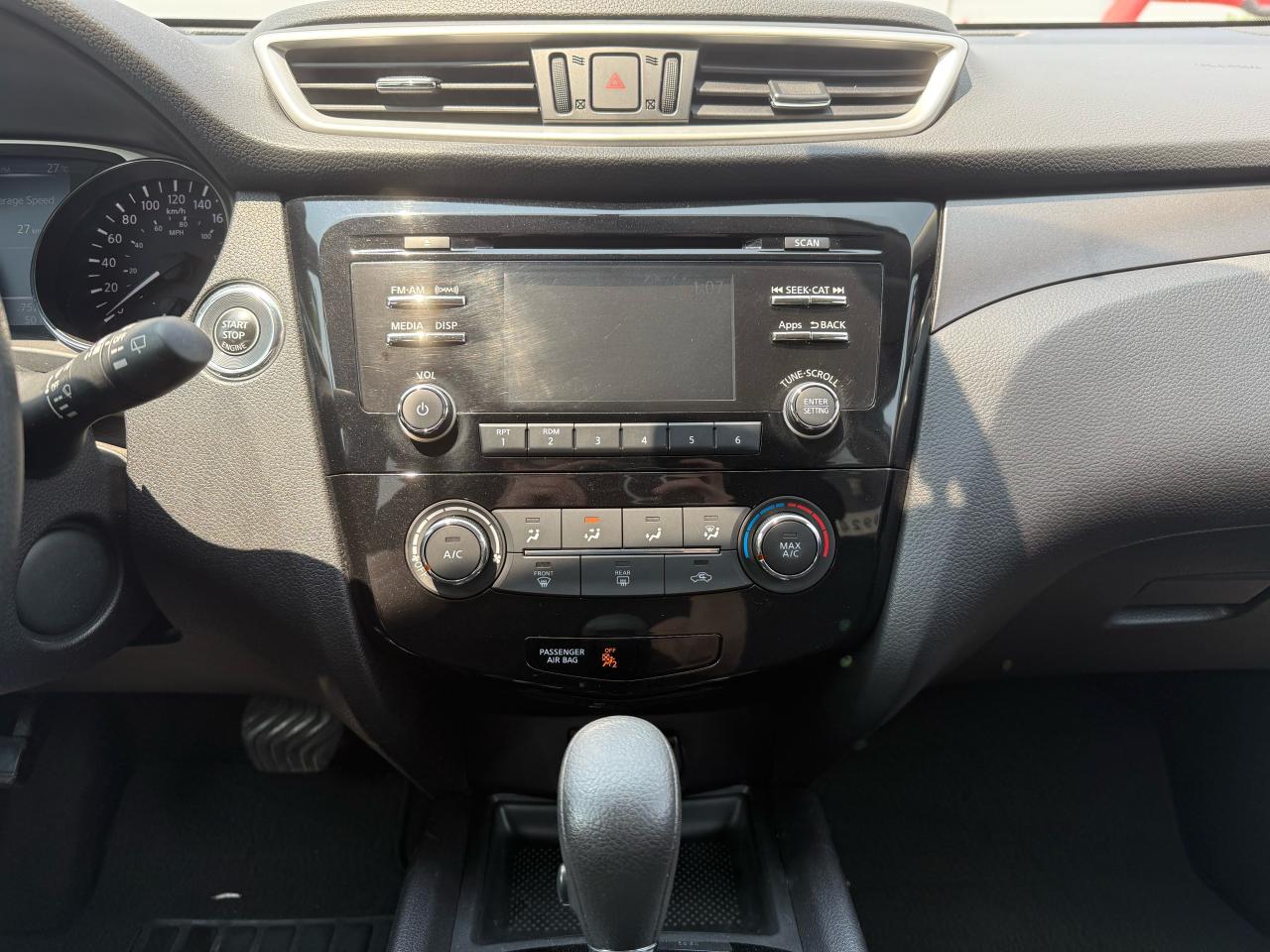 2015 Nissan Rogue SV | Backup Camera | Heated Seats | Sunroof - Photo #14