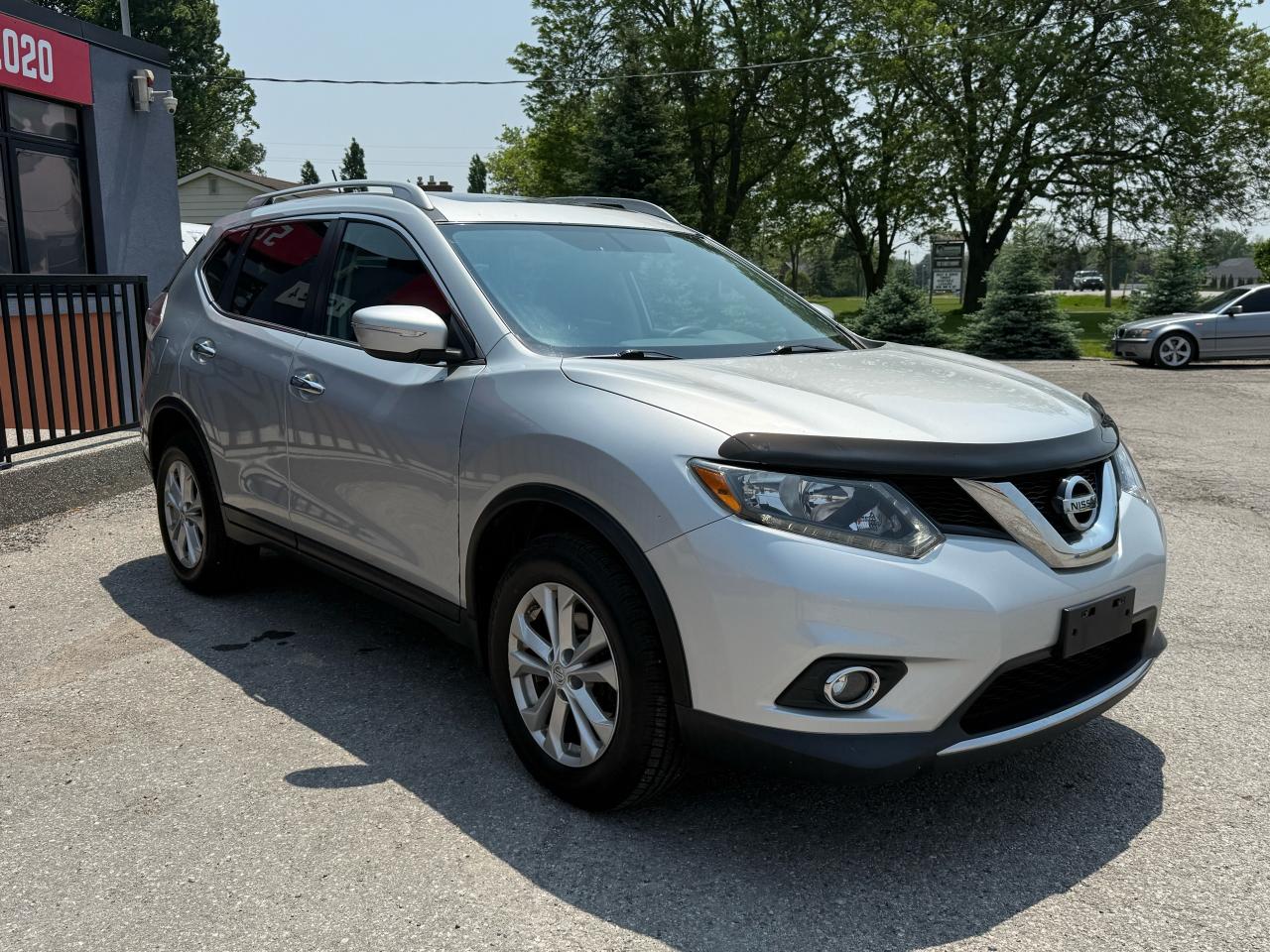 2015 Nissan Rogue SV | Backup Camera | Heated Seats | Sunroof - Photo #7