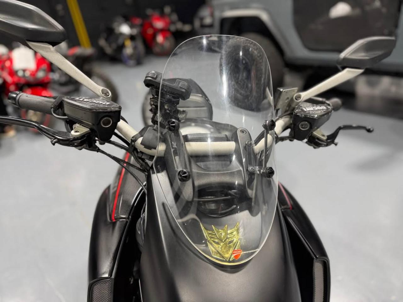 2011 Ducati Diavel  Carbon - Photo #6