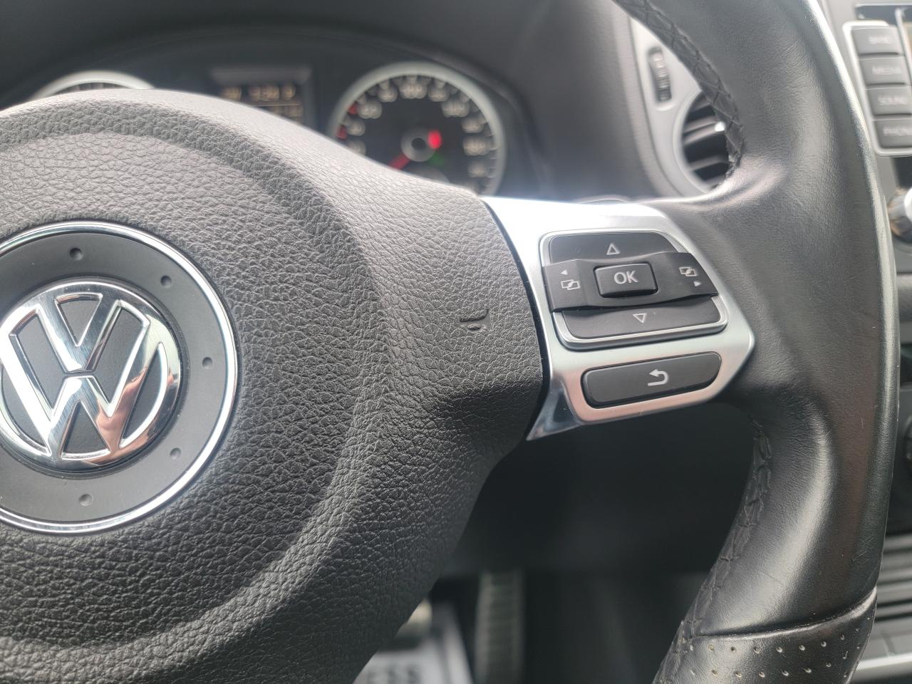 2015 Volkswagen Tiguan Highline | R-LINE - Photo #25