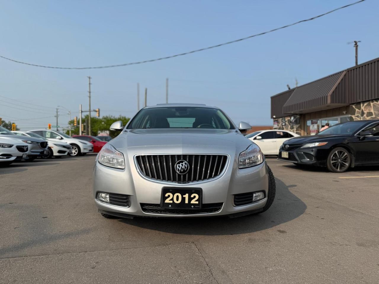 2012 Buick Regal AUTO NO ACCIDENT HEATED SEATS LEATHER SUNROOF B-T - Photo #2