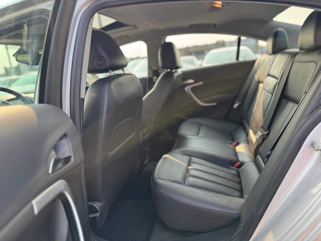 2012 Buick Regal AUTO NO ACCIDENT HEATED SEATS LEATHER SUNROOF B-T - Photo #12