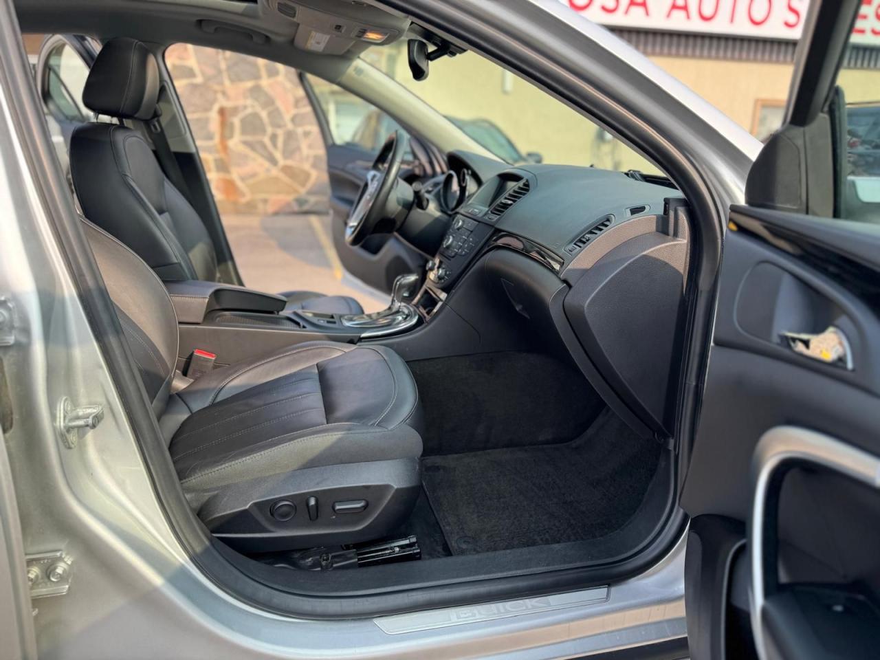 2012 Buick Regal AUTO NO ACCIDENT HEATED SEATS LEATHER SUNROOF B-T - Photo #15