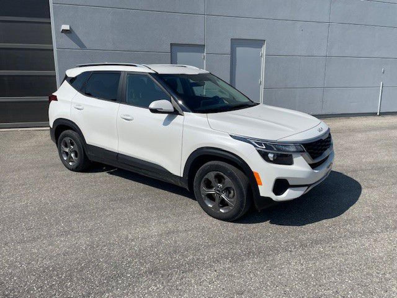 Used 2023 Kia Seltos LX One Owner | 17