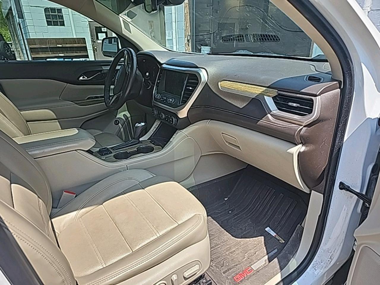 2017 GMC Acadia Denali New front and rear brake pads and rotors Photo2