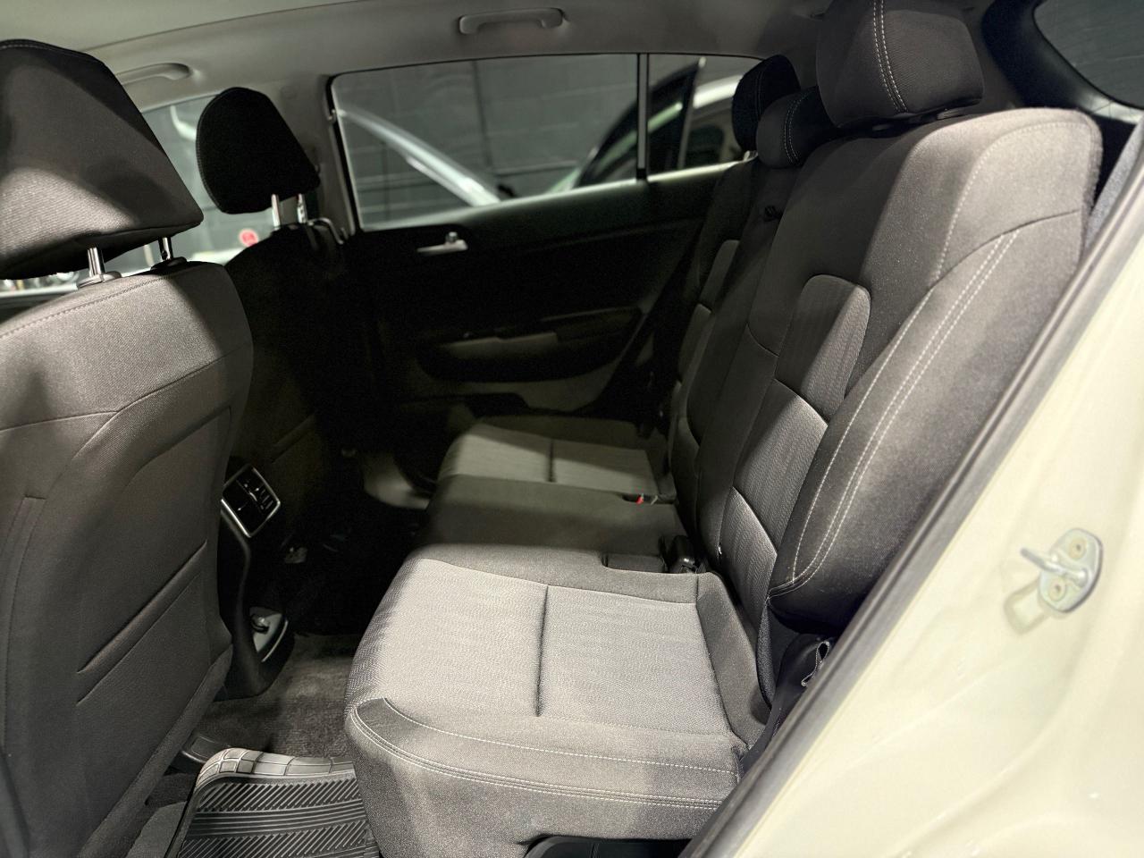 2020 Kia Sportage EX - Photo #10