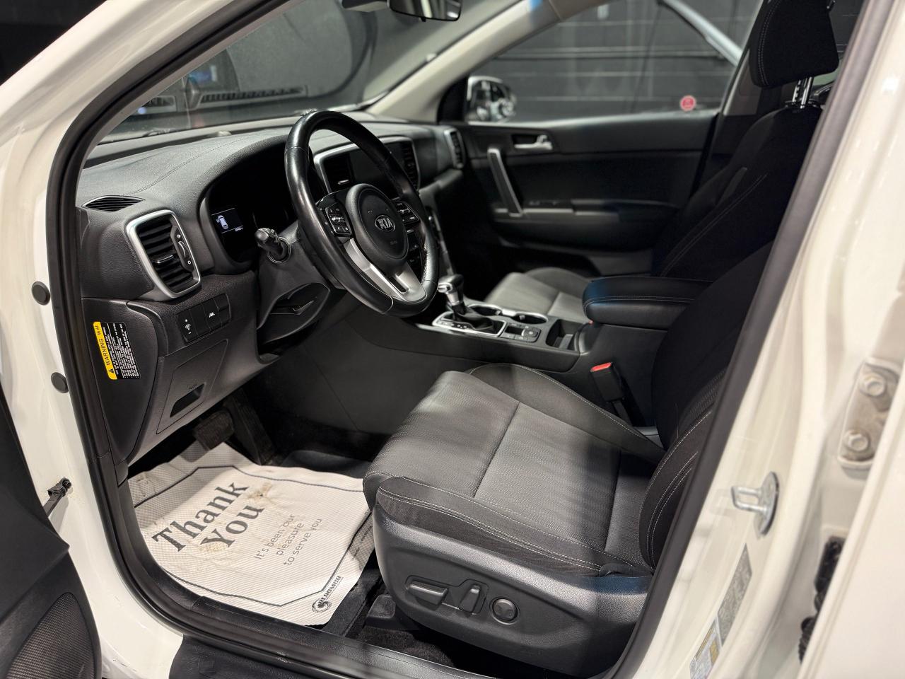 2020 Kia Sportage EX - Photo #11