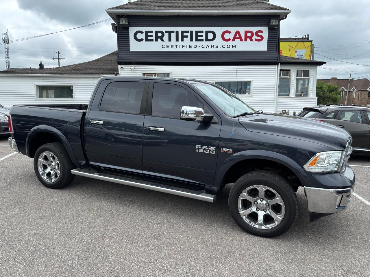 2013 RAM 1500 Laramie ** 4X4, NAV, HTD/COOL LEATH **