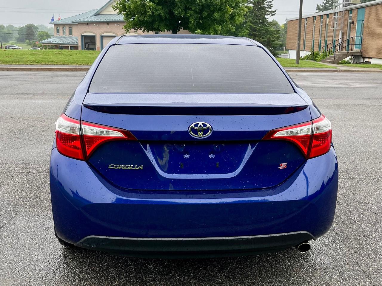2016 Toyota Corolla S - Photo #8