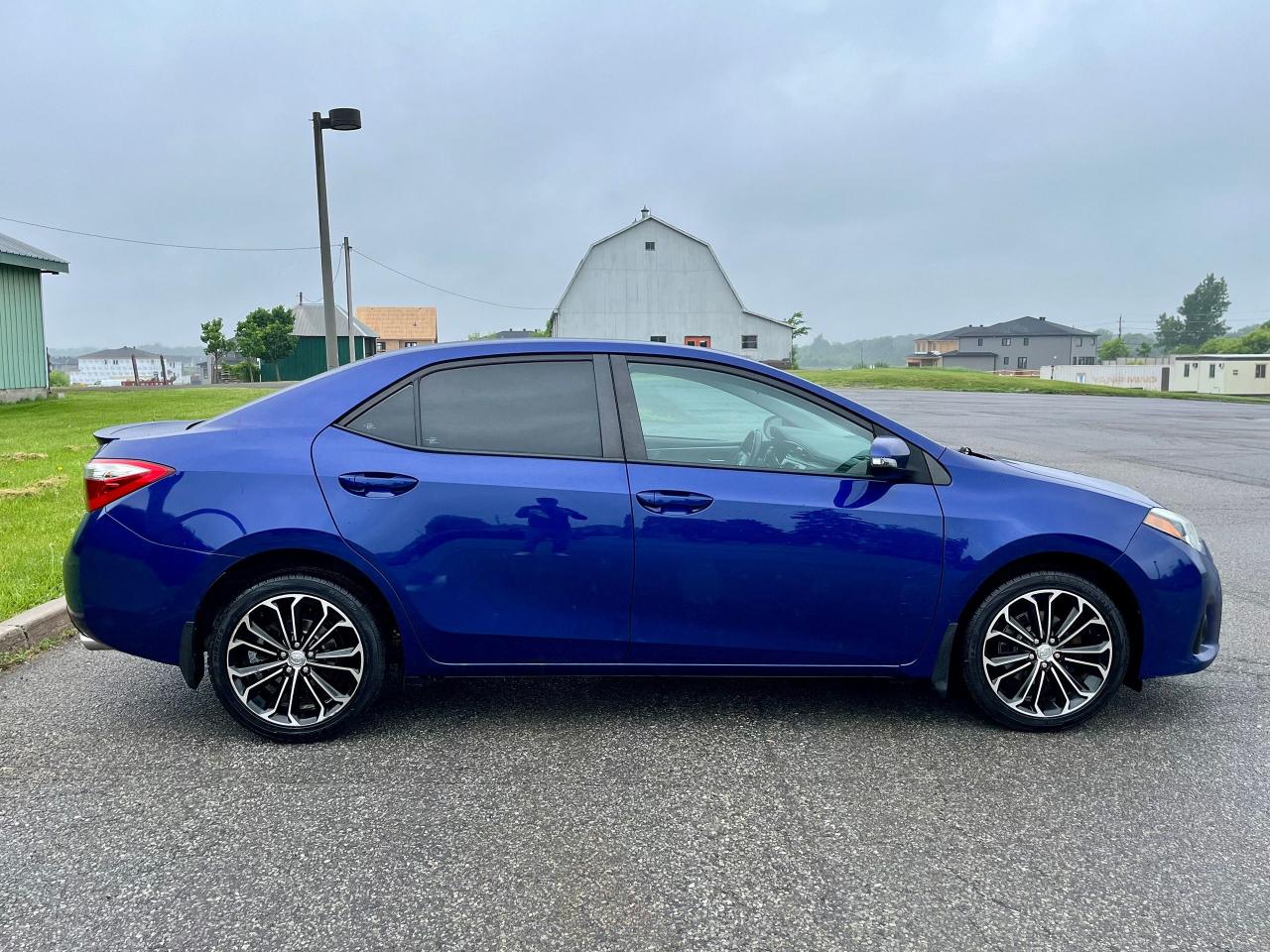 2016 Toyota Corolla S - Photo #10