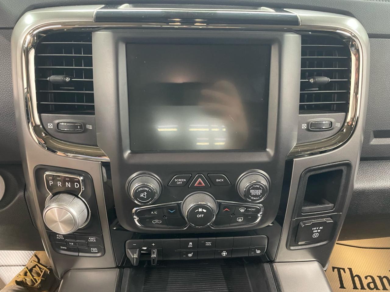 2014 RAM 1500 4WD QUAD CAB 140.5" SPORT