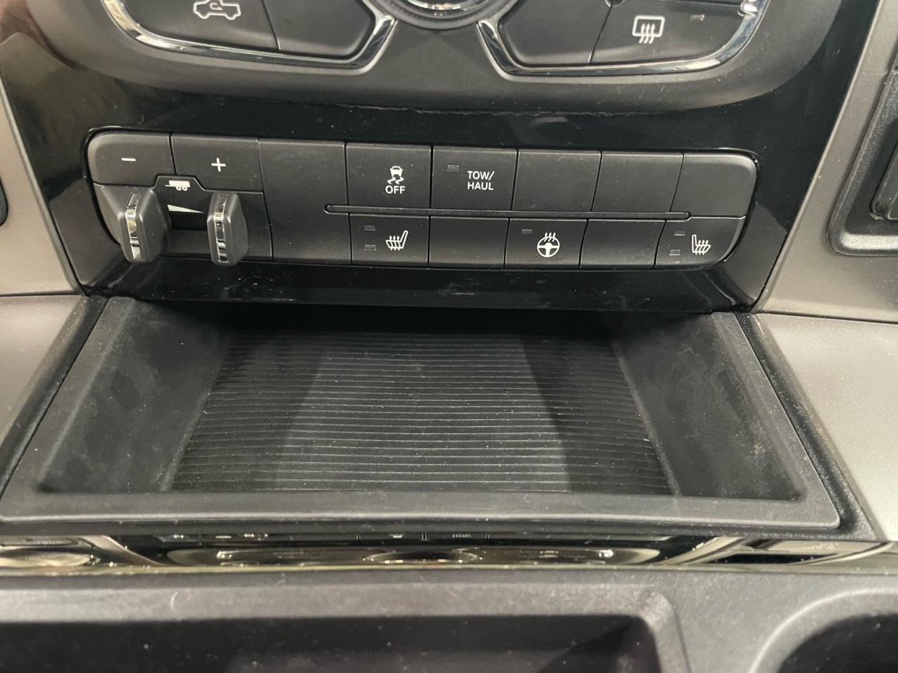 2014 RAM 1500 4WD QUAD CAB 140.5" SPORT