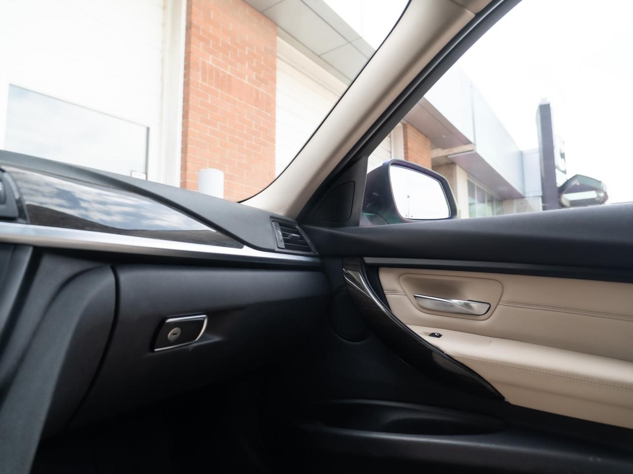 2014 BMW 3 Series 328i xDrive - Photo #15