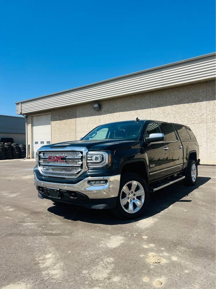 2018 GMC Sierra 1500 SLT - Photo #3