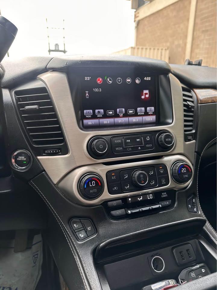 2016 GMC Yukon XL Denali - Photo #10