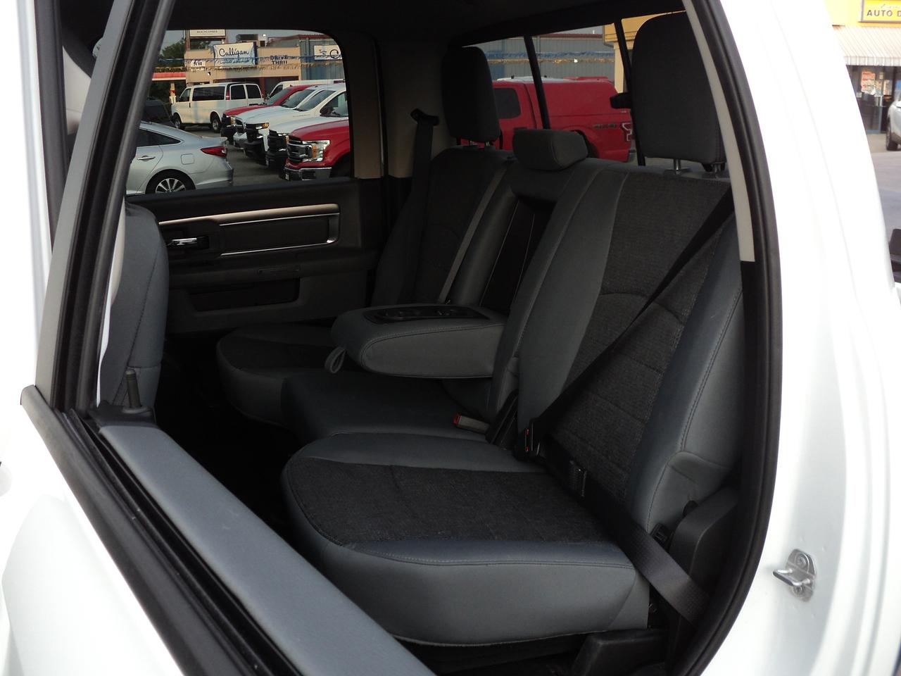 2019 RAM 1500 Classic SLT 4WD CrewCab 3.6L6cylGas 5'7"Box HeatedSeats Photo