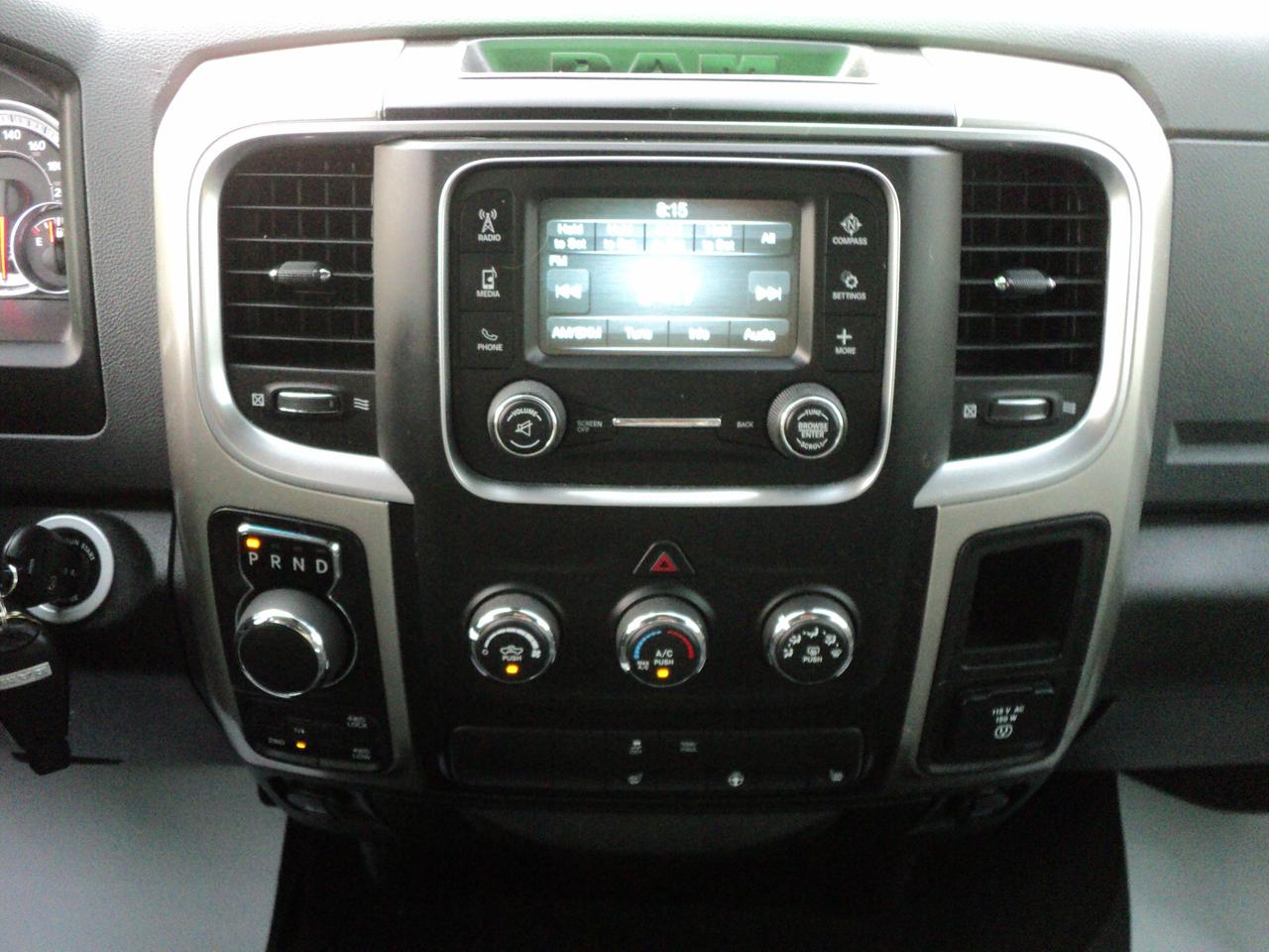 2019 RAM 1500 Classic SLT 4WD CrewCab 3.6L6cylGas 5'7"Box HeatedSeats Photo