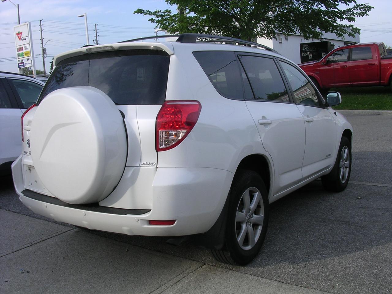 2008 Toyota RAV4 LIMITED  - Photo #3